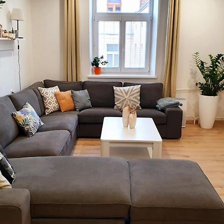 Le Monde Apartment Bratislava - Amazing 5Bdr In Downtown Εξωτερικό φωτογραφία