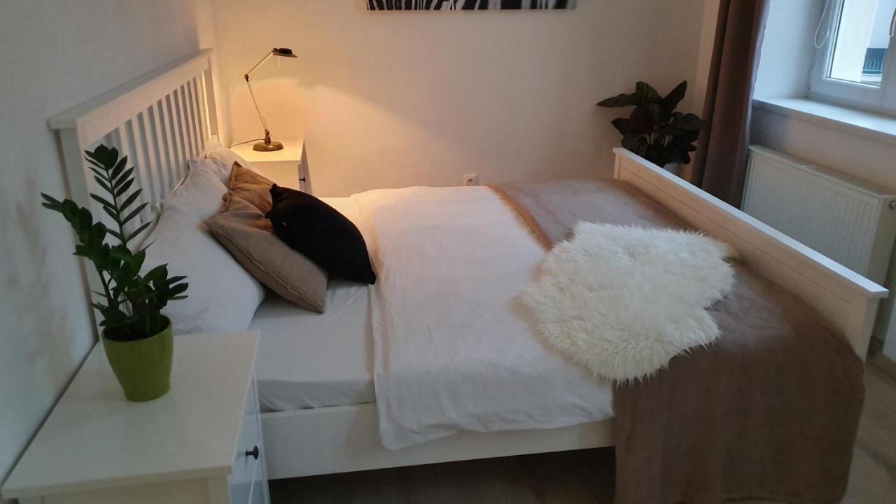 Le Monde Apartment Bratislava - Amazing 5Bdr In Downtown Εξωτερικό φωτογραφία