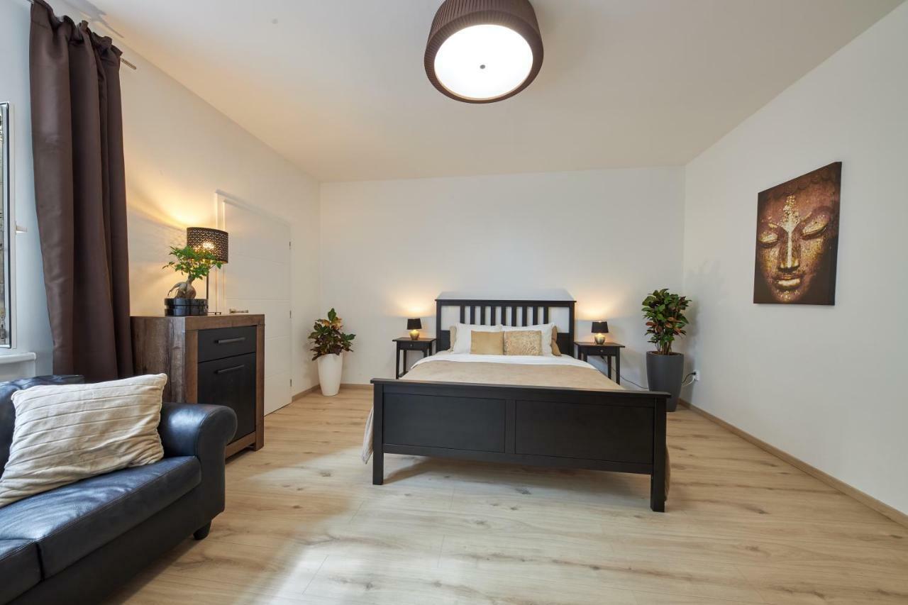 Le Monde Apartment Bratislava - Amazing 5Bdr In Downtown Εξωτερικό φωτογραφία