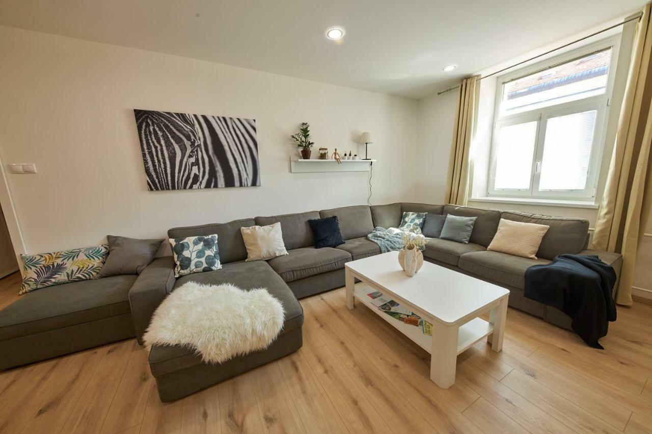 Le Monde Apartment Bratislava - Amazing 5Bdr In Downtown Εξωτερικό φωτογραφία