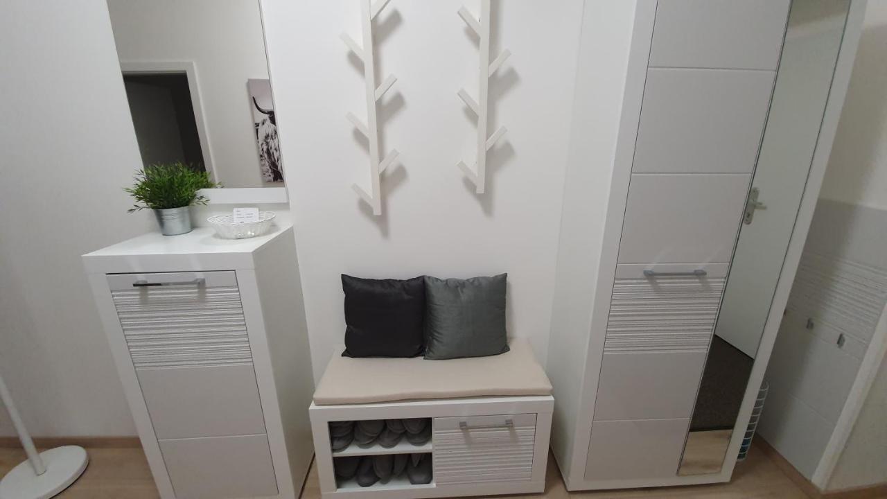 Le Monde Apartment Bratislava - Amazing 5Bdr In Downtown Εξωτερικό φωτογραφία